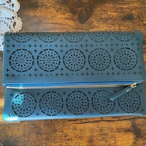 Urban Expressions Crissy Laser Cut Clutch